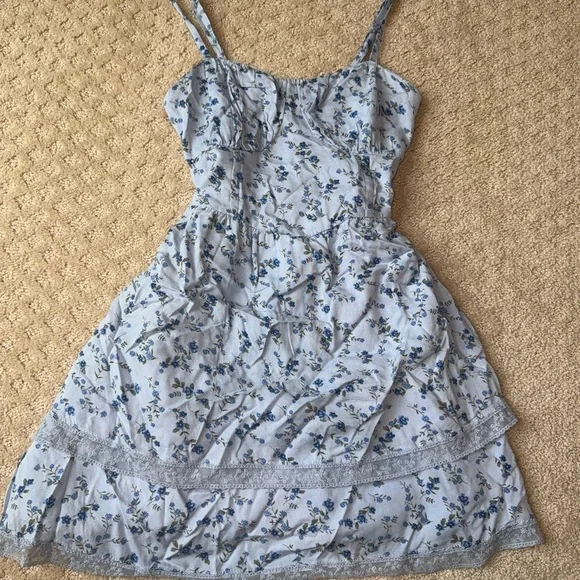 hollister blue dress Blue Floral Print Hollister Dress Women's – Camilla's Closet Consignment main image 1
